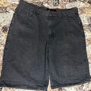 ENYCE 2000’s Baggy Jorts